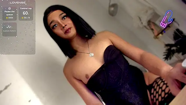 TrinityFucksYou online show from January 6, 2026, 12:53 pm