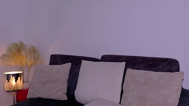 lizdevine online show from September 23, 2025, 4:14 pm