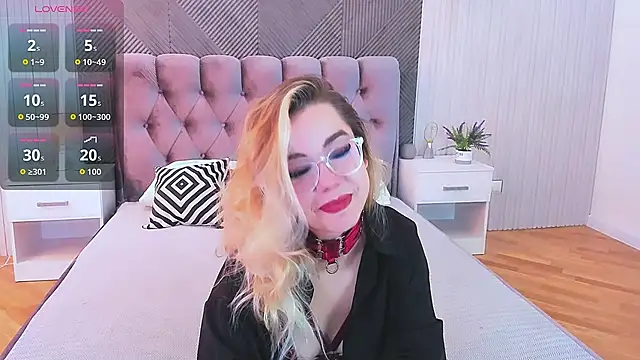 Snapshot of PrincessSlay chatting on October 20, 2025, 5:20 am PrincessSlay online show from October 20, 2025, 5:20 am