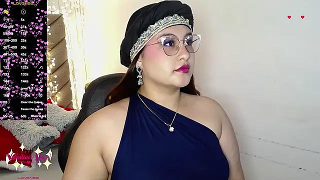 Snapshot of heluejamil chatting on February 12, 2026, 7:35 pm heluejamil online show from February 12, 2026, 7:35 pm