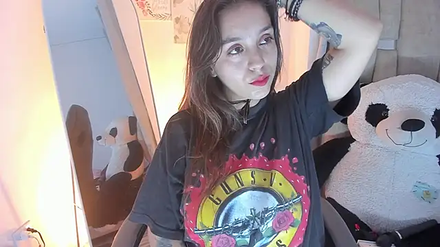 JulianaCarter online show from November 15, 2025, 8:02 pm