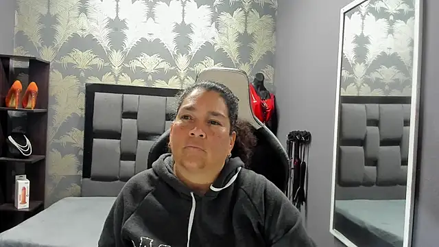 Snapshot of NinaBlazee chatting on October 4, 2025, 7:15 pm NinaBlazee online show from October 4, 2025, 7:15 pm