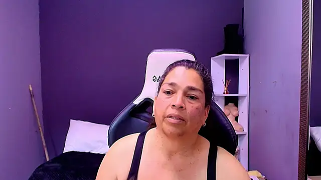 Snapshot of NinaBlazee chatting on October 1, 2025, 7:29 pm NinaBlazee online show from October 1, 2025, 7:29 pm