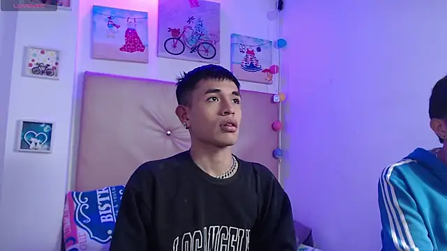 Snapshot of iam_lukas__ chatting on December 18, 2025, 2:43 pm iam lukas online show from December 18, 2025, 2:43 pm