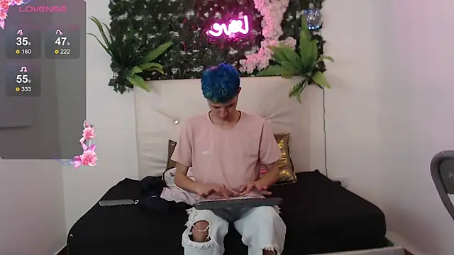 Snapshot of iam_lukas__ chatting on October 2, 2025, 1:53 am iam lukas online show from October 2, 2025, 1:53 am