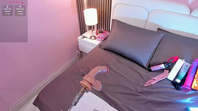 Clawdeen  wolf online show from October 4, 2025, 7:59 pm