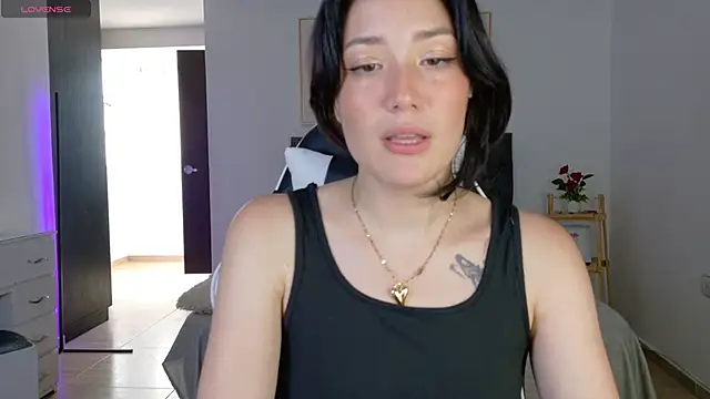 Snapshot of Eliih_01 chatting on November 4, 2025, 3:49 pm Eliih 01 online show from November 4, 2025, 3:49 pm