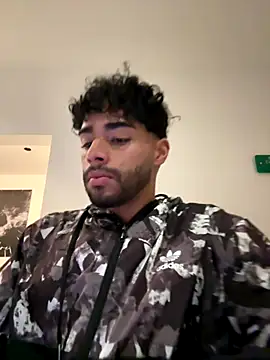 RaphaelDufort online show from November 27, 2025, 11:38 pm