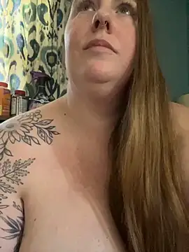 Snapshot of Domimommy420 chatting on October 16, 2025, 4:48 pm Domimommy420 online show from October 16, 2025, 4:48 pm