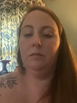 Snapshot of Domimommy420 chatting on October 1, 2025, 9:40 pm Domimommy420 online show from October 1, 2025, 9:40 pm