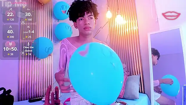 Ivone Rose  online show from November 9, 2025, 12:31 pm