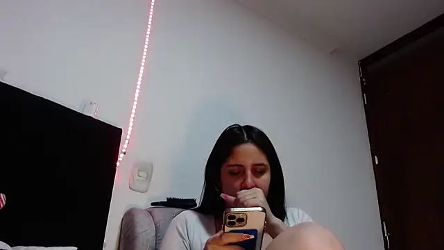 Snapshot of Electraweb_09 chatting on October 16, 2025, 1:08 pm Electraweb 09 online show from October 16, 2025, 1:08 pm