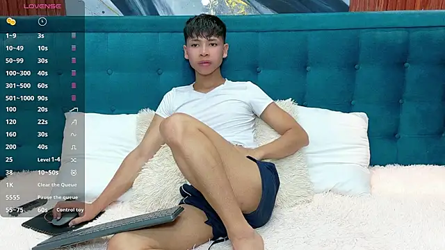 Snapshot of dilan_911 chatting on December 17, 2025, 6:35 pm dilan 911 online show from December 17, 2025, 6:35 pm