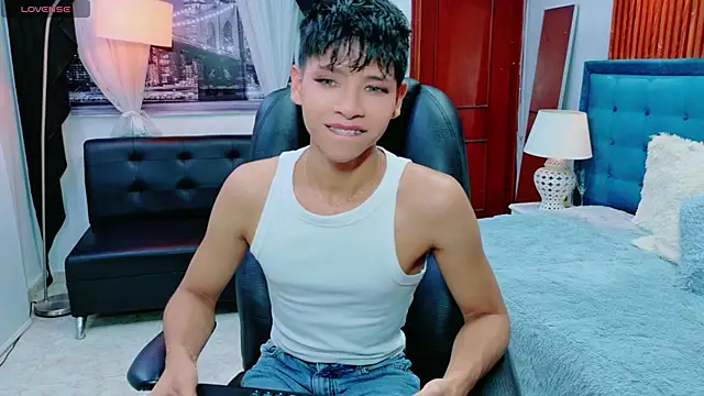 Snapshot of dilan_911 chatting on May 20, 2026, 7:22 pm dilan 911 online show from May 20, 2026, 7:22 pm