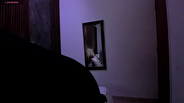 linda cabal online show from November 12, 2025, 9:40 pm