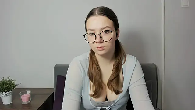 Snapshot of KatySensualy chatting on November 22, 2025, 7:18 am KatySensualy online show from November 22, 2025, 7:18 am