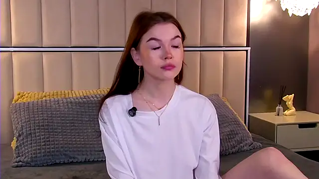 Wanda Wild online show from September 18, 2025, 4:04 am