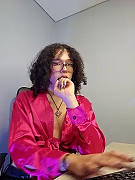 Snapshot of Dark_nina_ chatting on October 12, 2025, 2:40 pm Dark nina online show from October 12, 2025, 2:40 pm