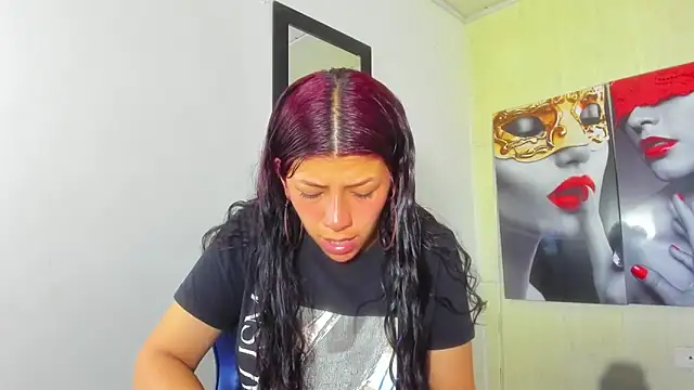 Raven Rouge  online show from November 20, 2025, 4:46 am