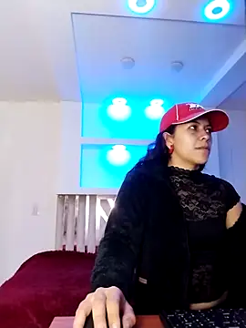 Raven Rouge  online show from February 10, 2026, 8:41 pm