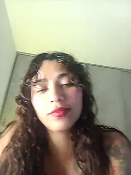 Vikyvoyeur online show from March 6, 2026, 3:56 am