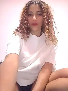 Vikyvoyeur online show from September 10, 2025, 3:27 am