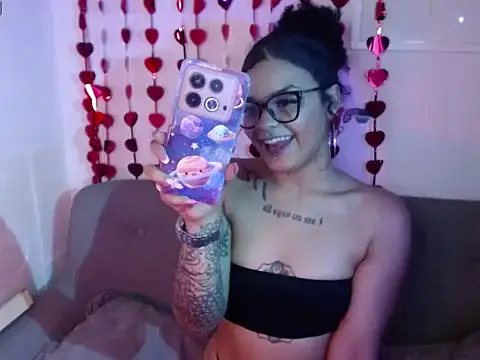 Snapshot of Darkflama1 chatting on February 19, 2026, 12:29 am Darkflama1 online show from February 19, 2026, 12:29 am