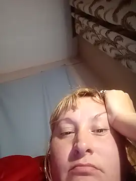 XHelenaX90 online show from November 10, 2025, 6:35 pm