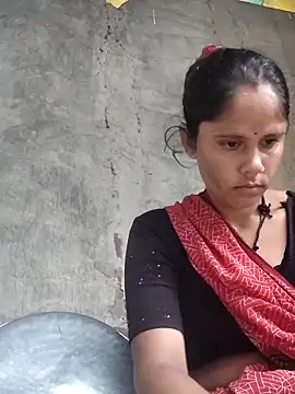 Hot-ilaiy online show from October 21, 2025, 1:16 am