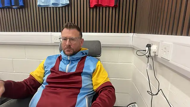 Snapshot of bilf1978 chatting on February 10, 2026, 11:42 am bilf1978 online show from February 10, 2026, 11:42 am