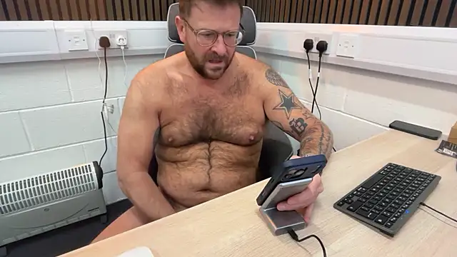 bilf1978 online show from March 25, 2026, 12:37 pm