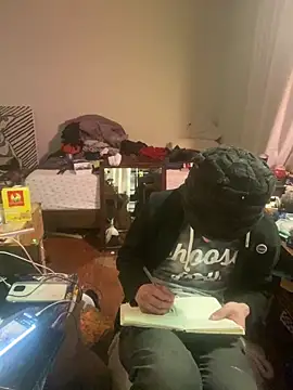 XanderOzzz online show from February 17, 2026, 7:05 am