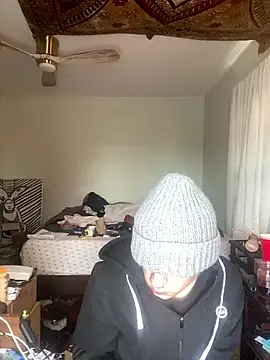 XanderOzzz online show from January 8, 2026, 4:02 pm