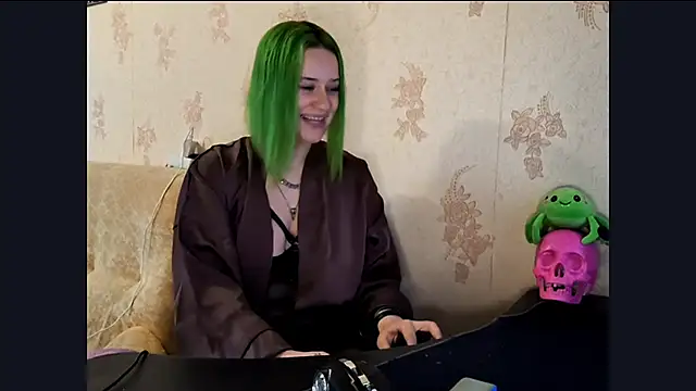 Snapshot of NeonNectar_ chatting on November 16, 2025, 12:32 pm NeonNectar online show from November 16, 2025, 12:32 pm