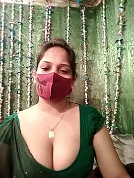 Snapshot of Payel_50 chatting on February 8, 2026, 11:24 pm Payel 50 online show from February 8, 2026, 11:24 pm