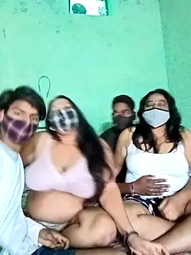 LoveOnStream online show from October 28, 2025, 2:12 am