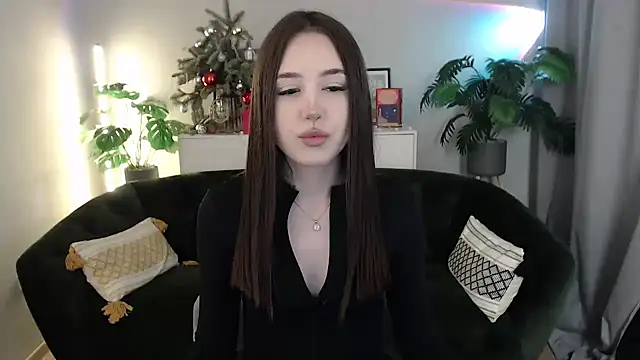 Snapshot of BlackEyesGirl chatting on January 13, 2026, 6:39 am BlackEyesGirl online show from January 13, 2026, 6:39 am