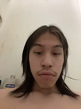 heytherepeoples717 online show from November 5, 2025, 11:24 am