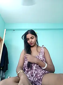 Miss Tumpa online show from November 8, 2025, 9:57 am