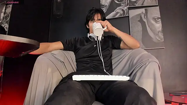 Snapshot of jett_savage chatting on September 24, 2025, 1:28 pm jett savage online show from September 24, 2025, 1:28 pm