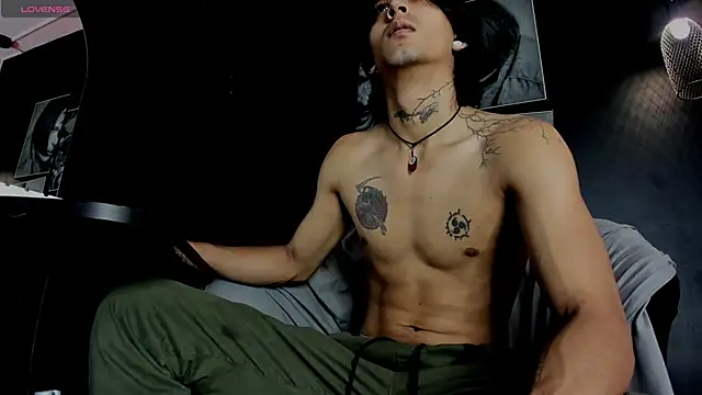 Snapshot of jett_savage chatting on November 4, 2025, 2:21 pm jett savage online show from November 4, 2025, 2:21 pm