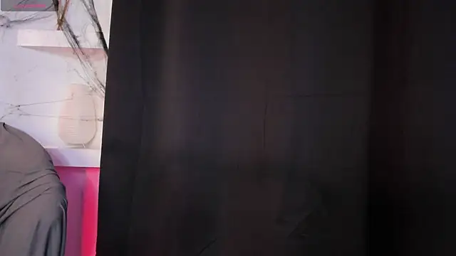 Snapshot of jett_savage chatting on October 21, 2025, 1:54 pm jett savage online show from October 21, 2025, 1:54 pm