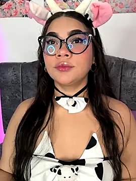 Vale Walker online show from October 31, 2025, 6:10 am