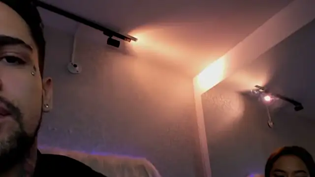 Littlepearl23 online show from November 20, 2025, 4:51 pm