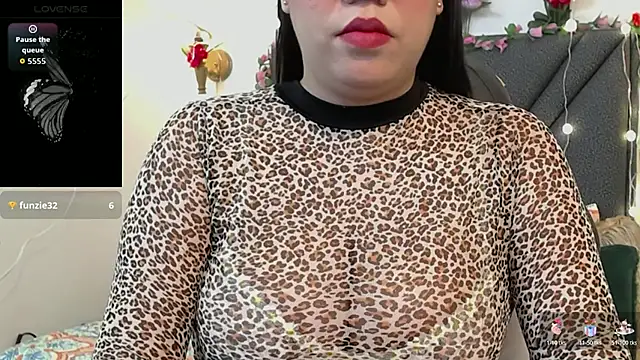 IndraKaur  online show from April 20, 2026, 12:08 pm