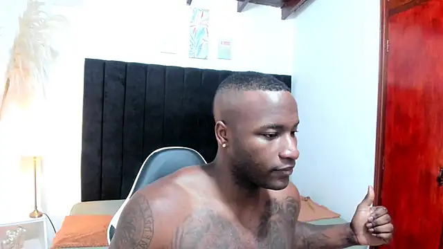 chrstian lewis1 online show from November 13, 2025, 5:06 pm