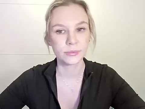 Snapshot of SadieBrilliance chatting on October 16, 2025, 6:27 pm SadieBrilliance online show from October 16, 2025, 6:27 pm