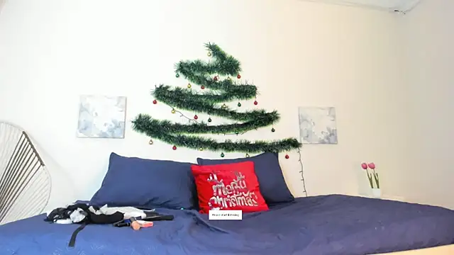  Miaa khalifa  online show from November 25, 2025, 12:38 pm