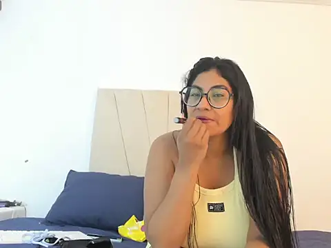  Miaa khalifa  online show from September 25, 2025, 12:11 pm