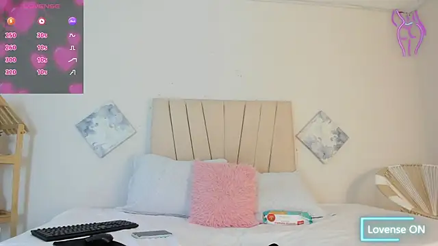  Miaa khalifa  online show from March 4, 2026, 12:13 pm